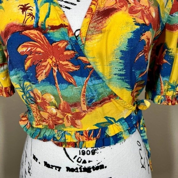 Zara women yellow crop top Palm tree floral wrap crop Blouse size XS kawaii boho - Picture 10 of 10